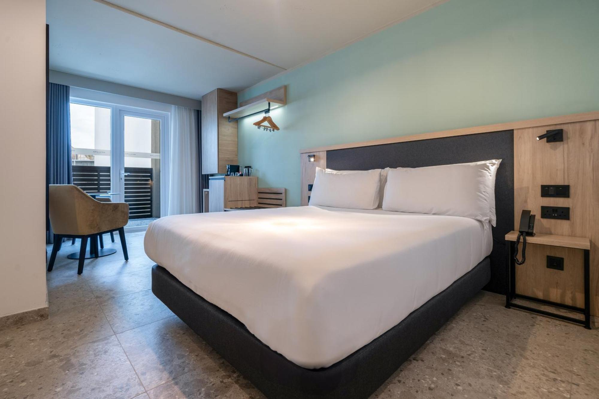 Hotel Scirocco St Julian'S, Affiliated By Melia Saint Julian's Екстер'єр фото